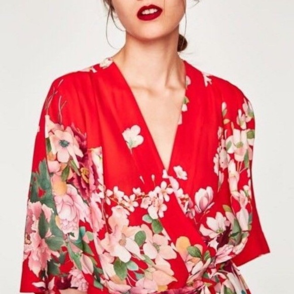 Zara Tops - Gorgeous Zara Red Floral Print Kimono - Size M